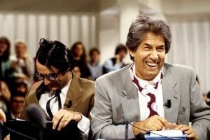 Lire la suite à propos de l’article Canal+ fête 40 ans d’audace et d’émissions cultes qui ont marqué la télévision française