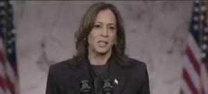 Lire la suite à propos de l’article USA : Kamala Harris appelle à l&rsquo;unité et à la persévérance après sa défaite historique