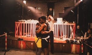 Lire la suite à propos de l’article Lyon : Le Grrnnd Zéro accueille sa soirée techno rituelle pour soutenir les mineurs isolés