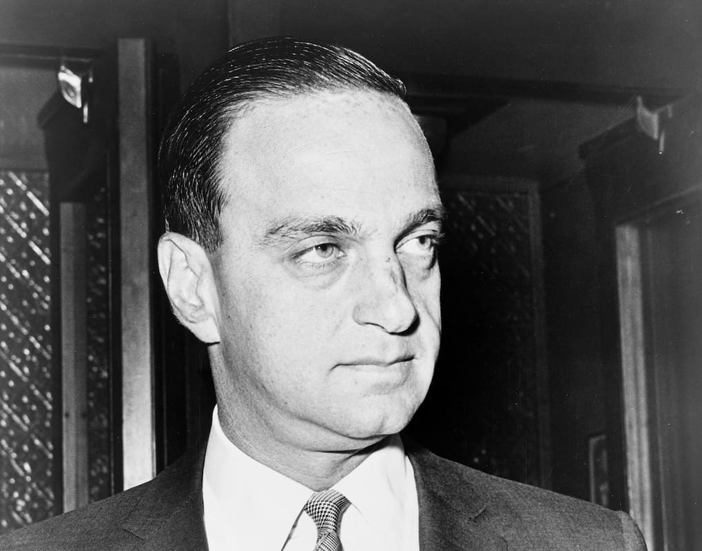 You are currently viewing Roy Cohn : Retour sur l&rsquo;histoire de l&rsquo;ancien avocat de Donald Trump