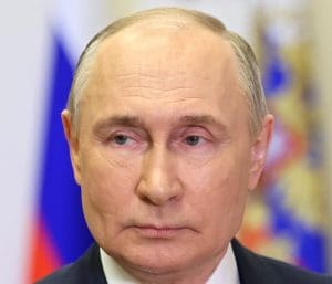 Lire la suite à propos de l’article Crash d’un avion d’Azerbaijan Airlines : Vladimir Poutine s’entretient avec Ilham Aliev et présente des excuses