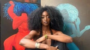 Lire la suite à propos de l’article Lyon : L&rsquo;artiste Kosua nous propose un voyage entre féminité, divinité et identité