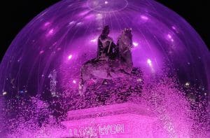 Lire la suite à propos de l’article Lyon : Les 25 ans de la Fête des Lumières célèbrent un quart de siècle d&rsquo;émerveillement