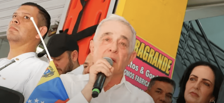 Lire la suite à propos de l’article Colombie : L&rsquo;ancien président, Alvaro Uribe appelle les Nations unies et les Forces armées vénézuéliennes à renverser Maduro