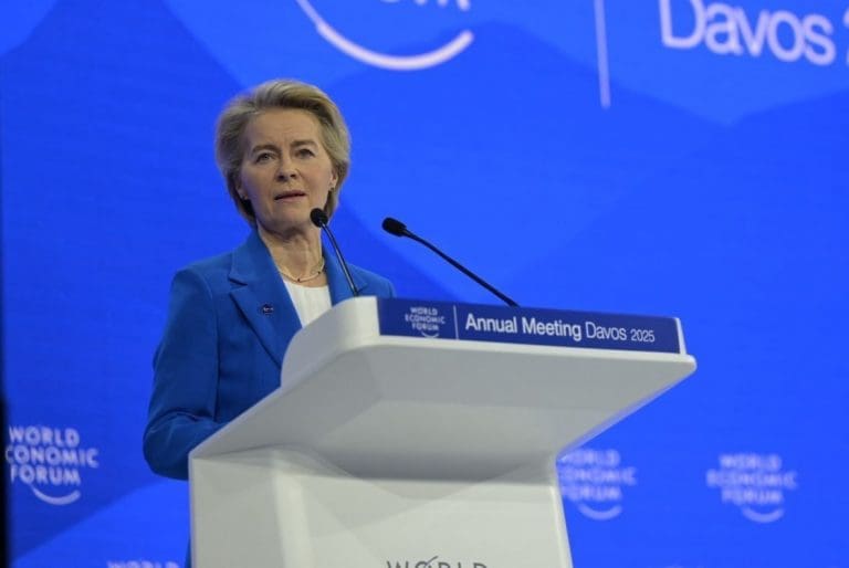 Lire la suite à propos de l’article Davos 2025 : Ursula von der Leyen plaide la fermeté face à Trump et à la Chine