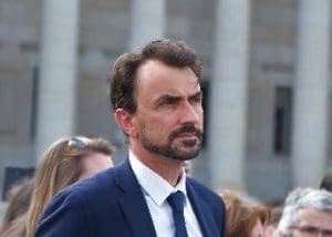 Lire la suite à propos de l’article Lyon : Grégory Doucet porte plainte après des tags menaçants sur un centre d&rsquo;hébergement d&rsquo;urgence