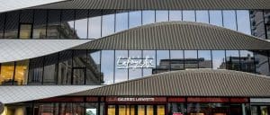 Lire la suite à propos de l’article Marseille : Fermeture des Galeries Lafayette en 2025, un coup dur pour l&rsquo;économie locale et les employés