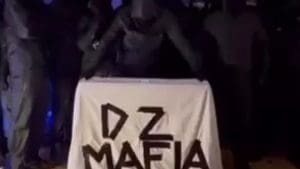 Lire la suite à propos de l’article Marseille : L’emprise de la DZ Mafia s&rsquo;étendrait du racket des commerces au contrôle de la scène rap locale