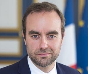 Lire la suite à propos de l’article Diplomatie – La France et l&rsquo;Europe s&rsquo;intéressent aussi aux minerais ukrainiens