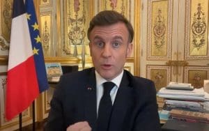 Lire la suite à propos de l’article Emmanuel Macron durcit son discours sur l’Ukraine et la menace russe