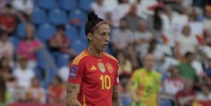 Lire la suite à propos de l’article Espagne : Jenni Hermoso dénonce un baiser forcé et des pressions pour étouffer l’affaire lors du procès de Luis Rubiales