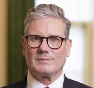 Lire la suite à propos de l’article Londres : Keir Starmer convoque un sommet sur l’Ukraine avec Zelensky et des dirigeants européens