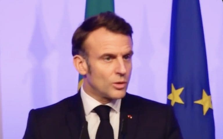 Lire la suite à propos de l’article Visite de Macron au Portugal : Le chef de l&rsquo;Etat évoque la Défense, l’IA et le droit des océans