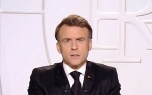 Lire la suite à propos de l’article Allocution du président : Macron semble préparer les Français à un effort de guerre
