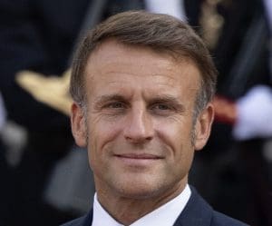 Lire la suite à propos de l’article Emmanuel Macron exhorte la Russie à « prouver qu’elle veut vraiment la paix »