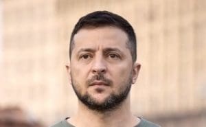 Lire la suite à propos de l’article L&rsquo;Ukraine sous les attaques russes – Zelensky appelle à un durcissement des mesures