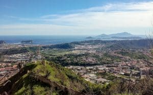 Lire la suite à propos de l’article Séisme de magnitude 4,4 près de Naples – Panique mais peu de dégâts