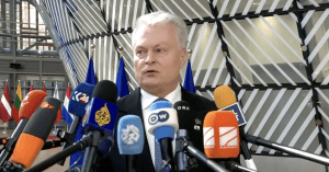 Lire la suite à propos de l’article Sommet de l’UE sur l’Ukraine : Gitanas Nausėda appelle à renforcer le soutien militaire et économique