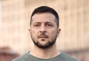 Lire la suite à propos de l’article Ukraine : Zelensky appelle à une paix immédiate, malgré les tensions avec Moscou