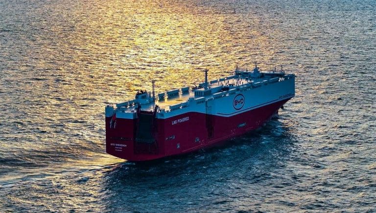 Lire la suite à propos de l’article BYD lance le plus grand navire transporteur de voitures au monde