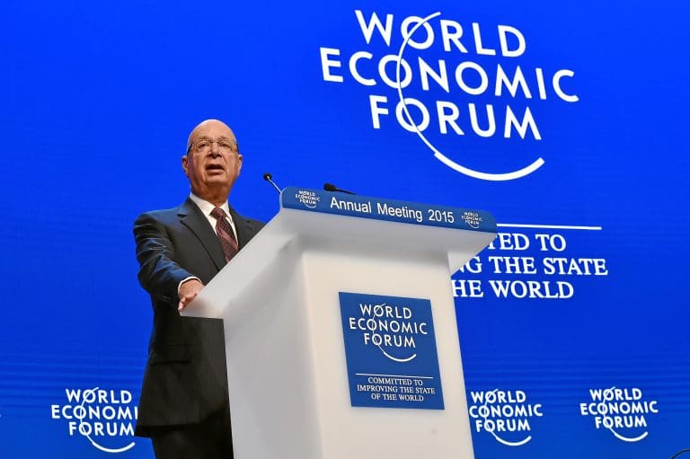 Lire la suite à propos de l’article Davos : Klaus Schwab démissionne du Forum économique mondial le jour de l&rsquo;annonce du décès du Pape François