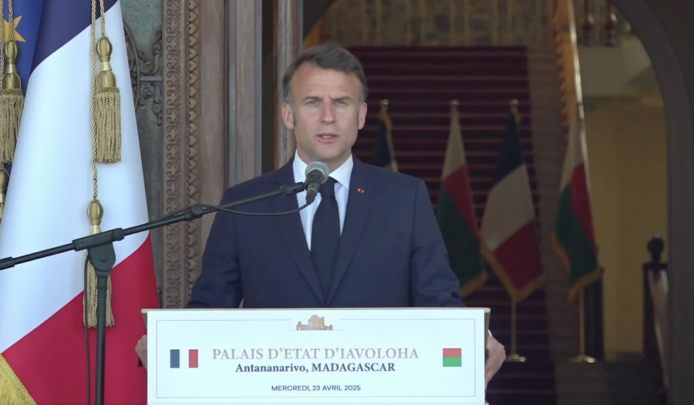 You are currently viewing France–Madagascar : Une visite d’État au croisement de l’Histoire, de l’énergie et de la géopolitique