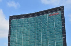 Lire la suite à propos de l’article Huawei dévoile l&rsquo;Ascend 910D, sa puce IA pour concurrencer Nvidia et relancer la Chine dans la course technologique