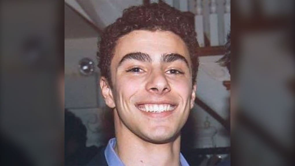 You are currently viewing New York : Luigi Mangione plaide non coupable du meurtre du PDG d&rsquo;UnitedHealthcare