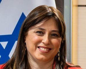 Lire la suite à propos de l’article Conflit israélo-palestinien : le Royaume-Uni gèle les négociations commerciales avec Israël et convoque son ambassadrice