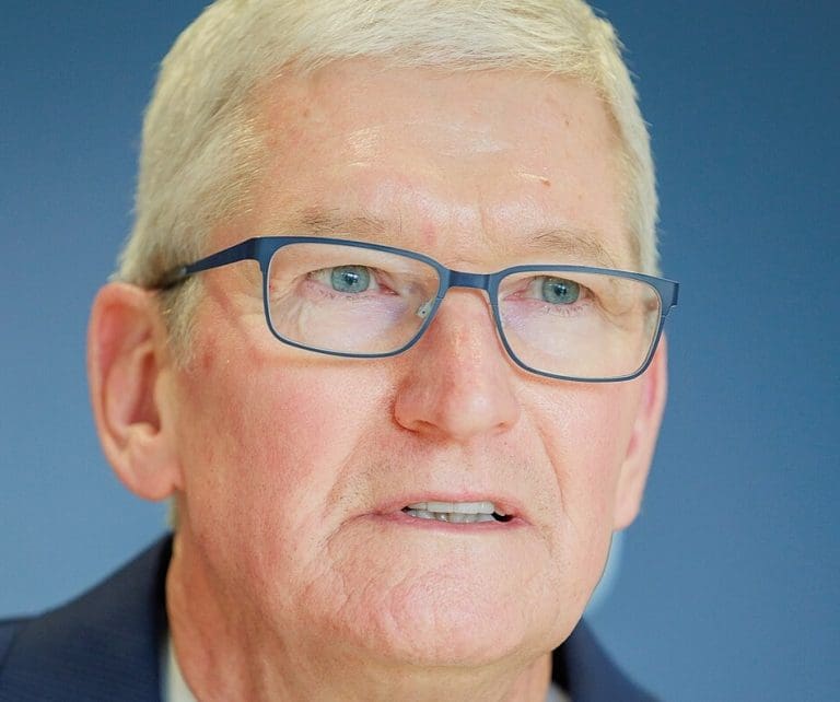 Lire la suite à propos de l’article États-Unis : Tim Cook dans le viseur de Donald Trump après un refus diplomatique ?