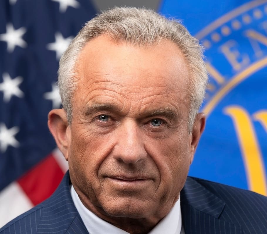 You are currently viewing Géo-ingénierie : RFK Jr. accuse la DARPA d’être derrière les chemtrails