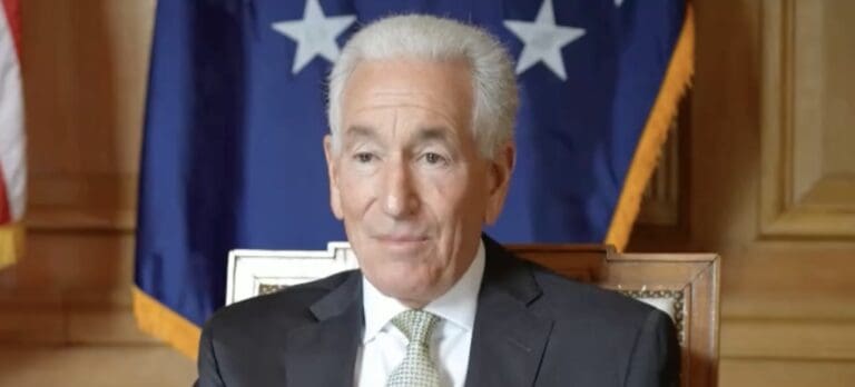 Lire la suite à propos de l’article Charles Kushner : l’ambassadeur américain à Paris estime que cela serait « une erreur de récompenser le Hamas »