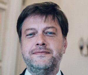 Lire la suite à propos de l’article Incendie à Marseille : Benoît Payan annonce une aide financière d’urgence pour les sinistrés