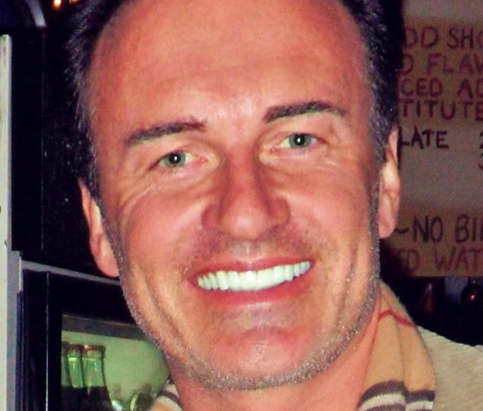 You are currently viewing Julian McMahon : disparition d&rsquo;une icône des séries télévisées