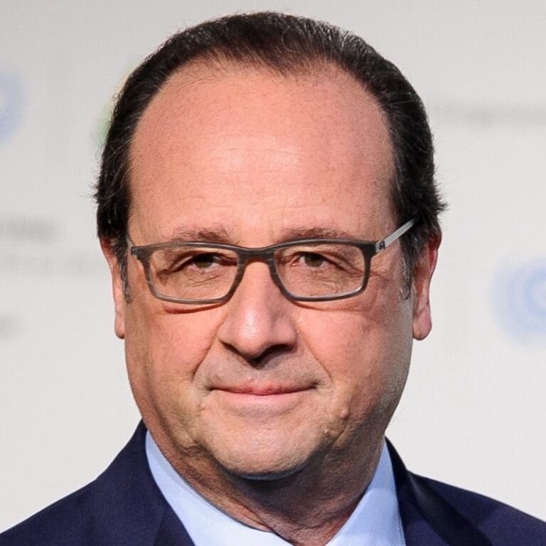 Lire la suite à propos de l’article Rafale en Inde : François Hollande rattrapé par l’affaire Julie Gayet et Anil Ambani