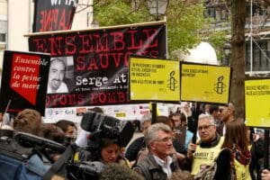 Lire la suite à propos de l’article Répression : Amnesty alerte sur la crise des défenseurs du climat en France