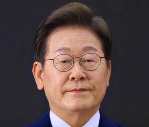 Lire la suite à propos de l’article Corée du Sud : tournée cruciale de Lee Jae‑myung pour resserrer les alliances en Asie et aux États‑Unis