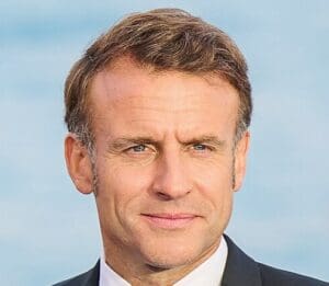 Lire la suite à propos de l’article Emmanuel Macron balaie de nouveau l’hypothèse d’une démission
