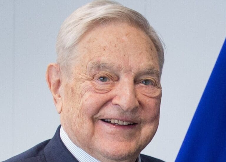 Lire la suite à propos de l’article États-Unis : Donald Trump veut attaquer George Soros et son fils en justice