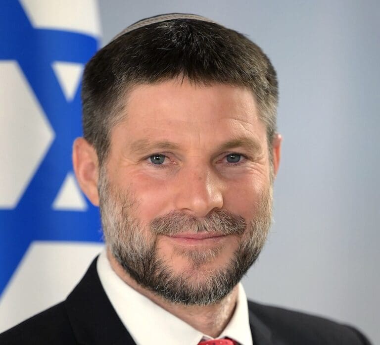 Lire la suite à propos de l’article Gaza : Bezalel Smotrich appelle à l’annexion progressive de l’enclave en cas de refus du Hamas