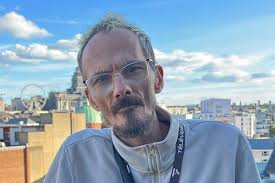 Lire la suite à propos de l’article Jean Pormanove : l’autopsie écarte une cause criminelle et privilégie une origine médicale ou toxicologique