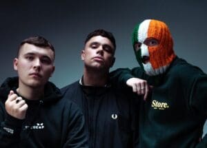 Lire la suite à propos de l’article Kneecap à Rock en Seine : Bruno Retailleau menace d’interdiction, Matthieu Pigasse contre-attaque