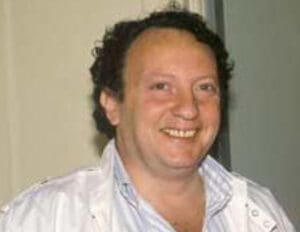 Lire la suite à propos de l’article Paul Lederman : le producteur qui a façonné la chanson française et l’humour hexagonal s’est éteint à 84 ans