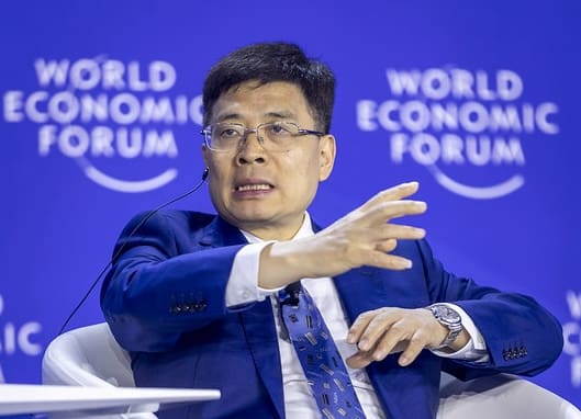 Lire la suite à propos de l’article Unitree : le pionnier chinois de la robotique qui plaide pour une taxe sur les robots