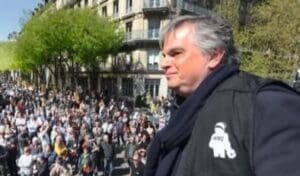 Lire la suite à propos de l’article Alexandre Jardin : de la proximité avec Sarkozy et la Franc-maçonnerie aux colères des « gueux »