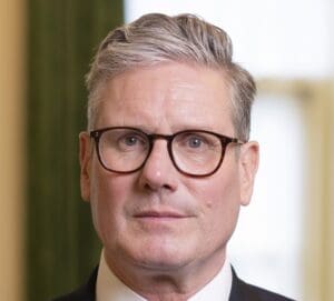 Lire la suite à propos de l’article Carte d&rsquo;identité numérique  au Royaume-Uni : près de deux millions de signatures contre le projet de Keir Starmer