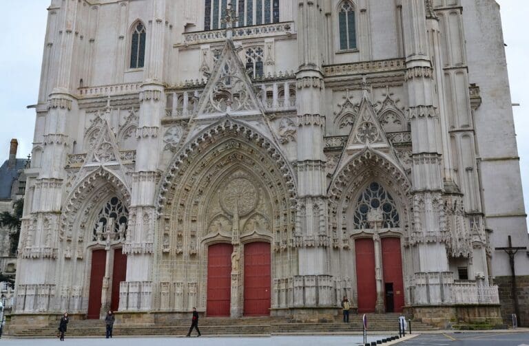 Lire la suite à propos de l’article Cathédrale de Nantes : les cloches sonnent à nouveau, quatre ans après l’incendie