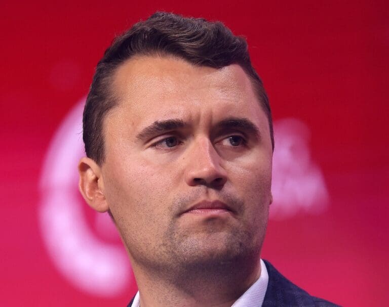 Lire la suite à propos de l’article Charlie Kirk abattu lors d’un événement à l’université de l’Utah : l’influenceur conservateur est mort