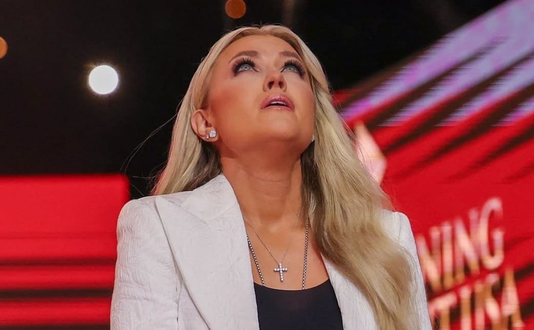 You are currently viewing Charlie Kirk : l’hommage poignant de sa veuve qui a choisi le pardon face au meurtre