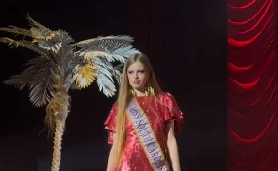You are currently viewing Fashion Week New York : Vivian Jenna Wilson, enfant transgenre d’Elon Musk, a participé à un défilé